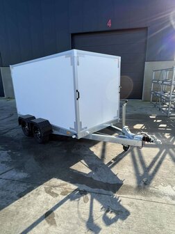 258x150cm - dubbelas geremd gesloten aanhangwagen met GRATIS OPTIE-PAKKET en LED 