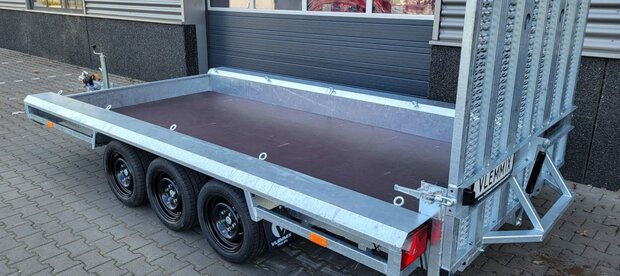 Machinetransporter 400x180cm - 3500kg - Drieasser - 3x 1800kg