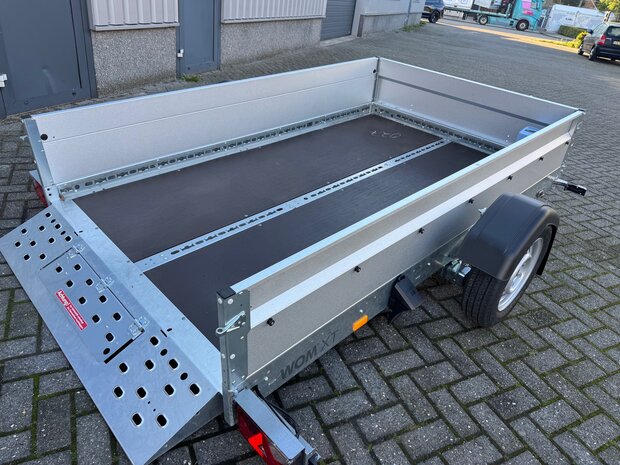 251x153cm afzinkbare WOM XT motoraanhangwagen met 750kg as - met bordenset